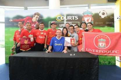 Liverpool Didi and supporters