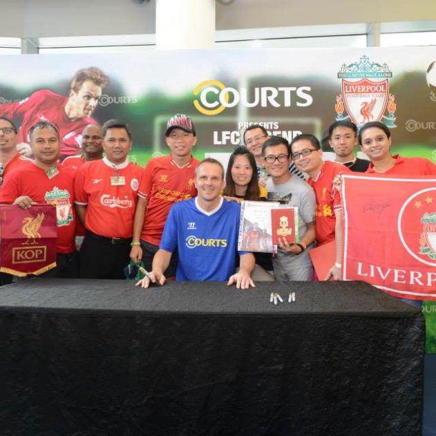 Liverpool Didi and supporters