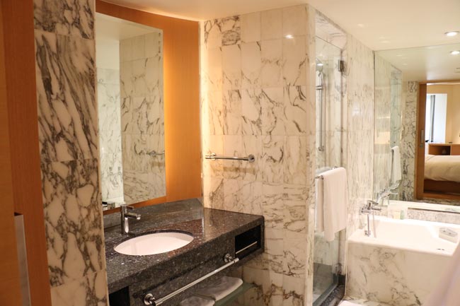Grand-Hyatt-Singapore-Bathroom