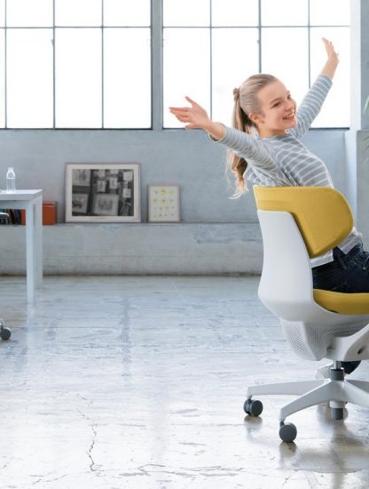 KOKUYO-ING---360-Gliding-Chair