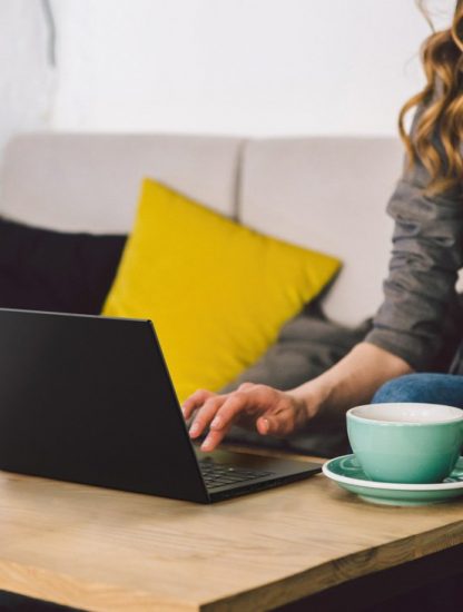 01_Thinkapd_X1_Carbon_Public_Space_A-Cover