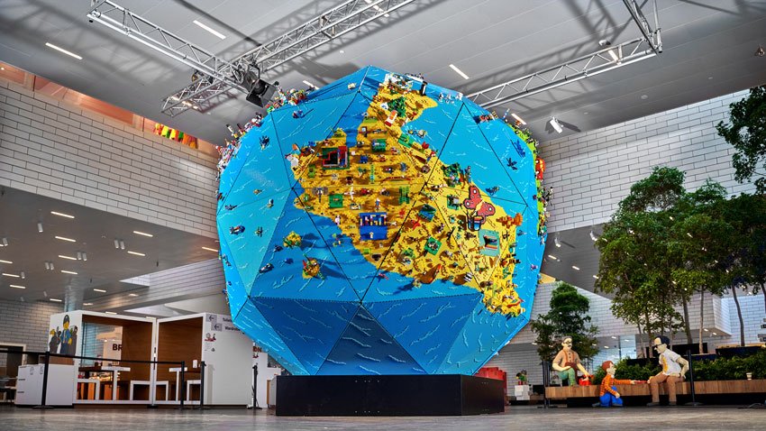 The-4-metre-globe-on-display-at-LEGO-House-justsaying---asia