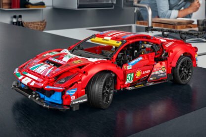 42125_LEGO-Technic-Ferrari-488-GTE-AF-Corse- 51_03