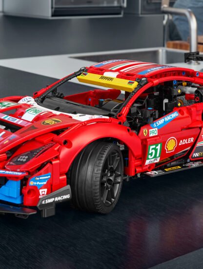 42125_LEGO-Technic-Ferrari-488-GTE-AF-Corse- 51_03