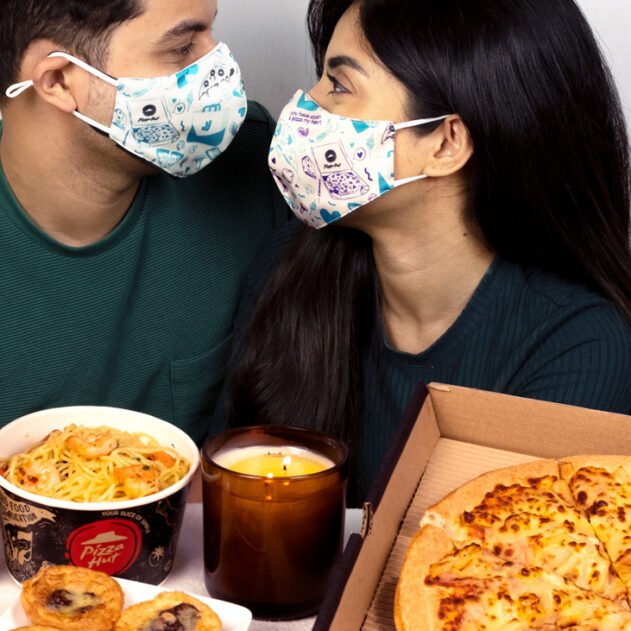 Limited-Edition-Deliveroo-and-Pizza-Hut-Couples-Face-Masks_1