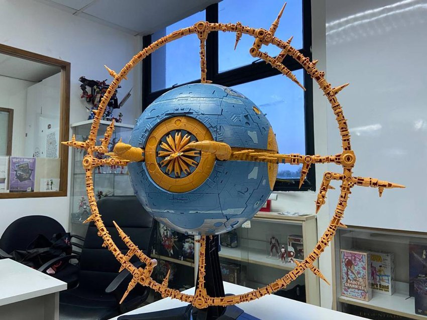 E6830_Transformers_War_For_Cybertron_Unicron_planet