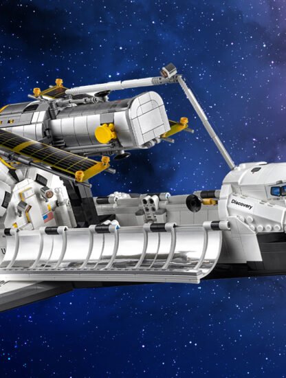 LEGO-NASA-Space-Shuttle-Discovery-feature