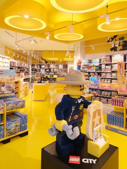 Located-at-Suntec-City-Singapore-and-managed-by-Bricks-World,-the-10th-LCS-in-the-country-spans-over-2,088-square-feet