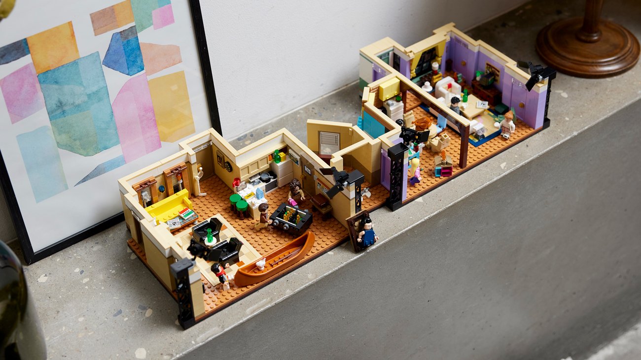 LEGO-Unveils-FRIENDS-Apartments-Set-feature