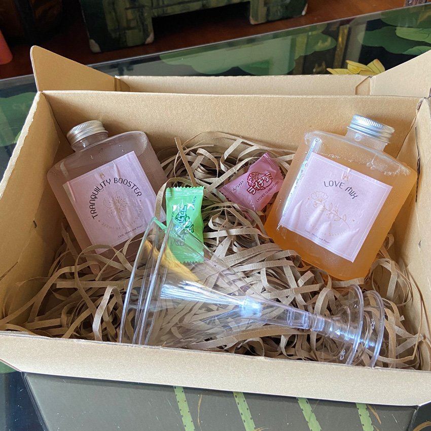 Takeshi-San’s SHN (Stay Home Necessities) feature two Saketini sets which you can enjoy from the comfort of your home.