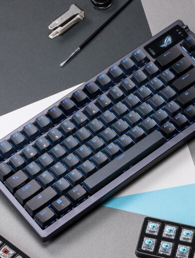 ASUS-ROG-Azoth-1