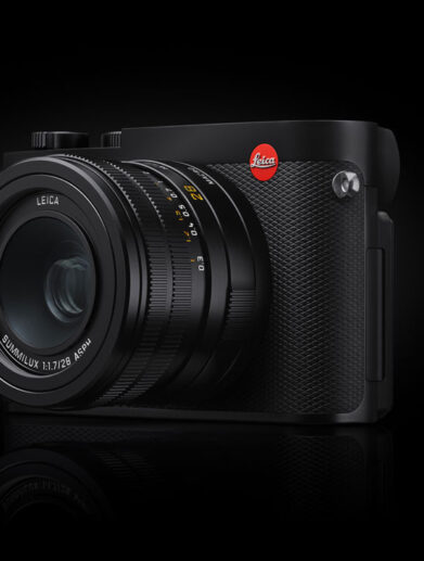 19080_Leica_Q3_hero_45_blk_HiRes_RGB