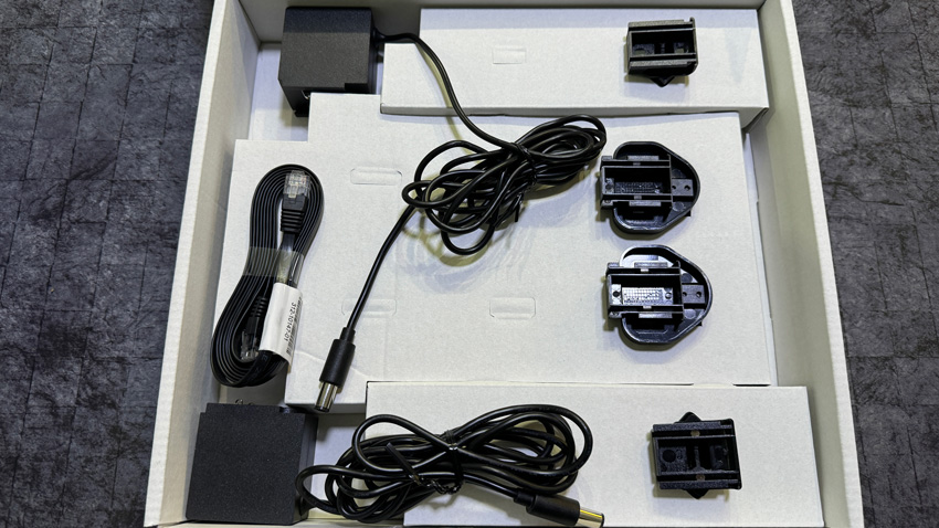 NETGEAR-Orbi-970-Series-Quad-band-WiFi-7-box